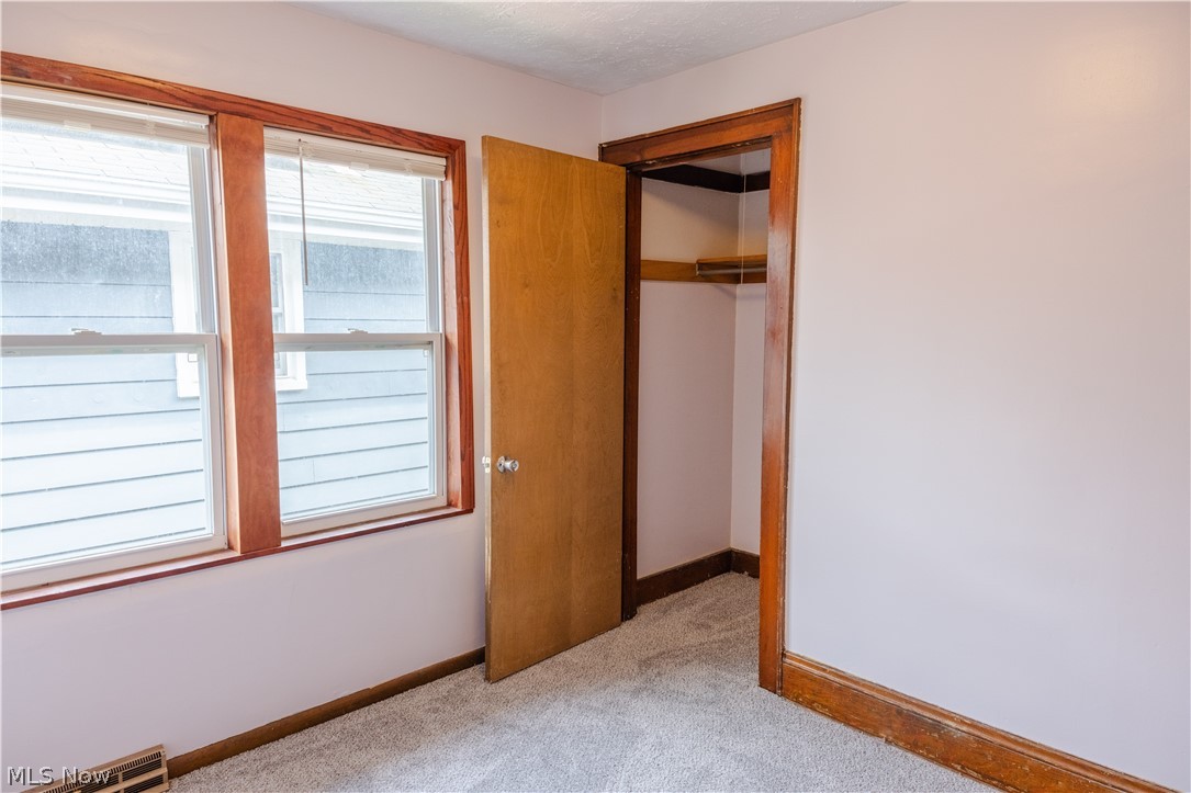 1177 Neptune Avenue Akron OH 44301