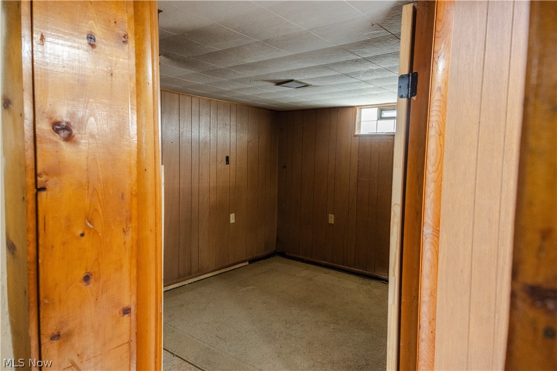 1177 Neptune Avenue Akron OH 44301