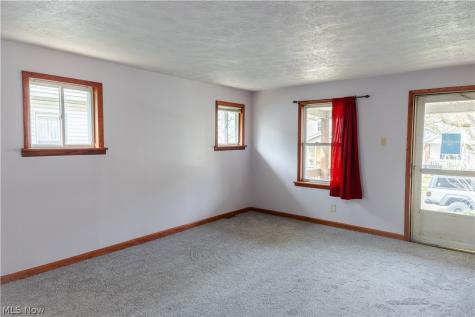 1177 Neptune Avenue Akron OH 44301