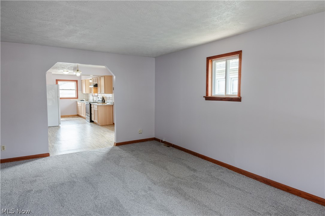 1177 Neptune Avenue Akron OH 44301
