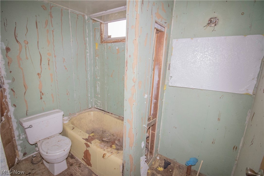 9207 Cannon Avenue Cleveland OH 44105