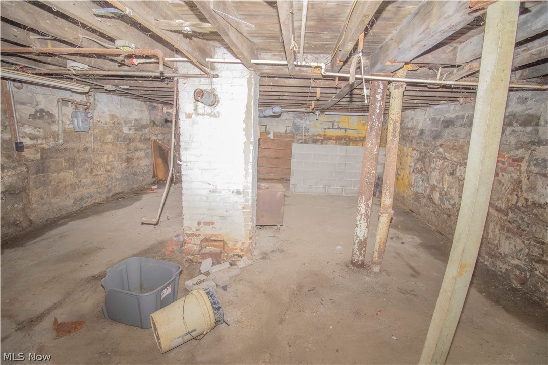 9207 Cannon Avenue Cleveland OH 44105