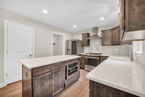 6823 Glendale Road North Ridgeville OH 44039