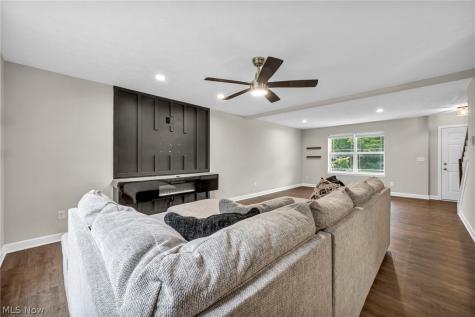 6823 Glendale Road North Ridgeville OH 44039