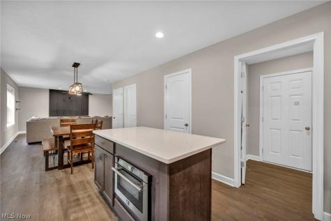 6823 Glendale Road North Ridgeville OH 44039