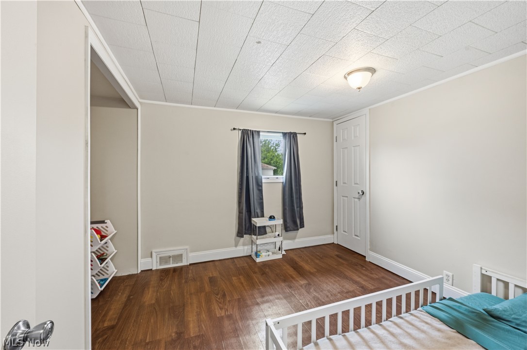 529 Park Avenue NW New Philadelphia OH 44663