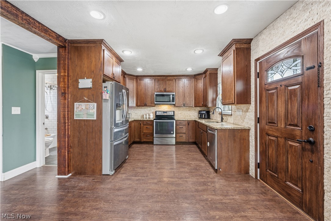 529 Park Avenue NW New Philadelphia OH 44663