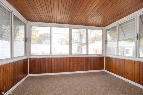14728 Harley Avenue Cleveland OH 44111
