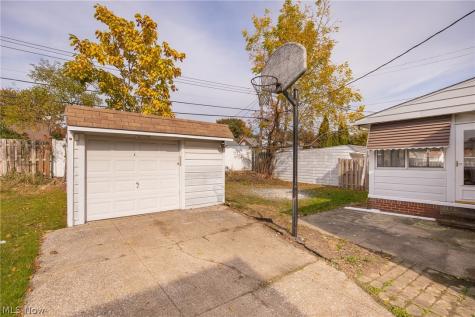 14728 Harley Avenue Cleveland OH 44111
