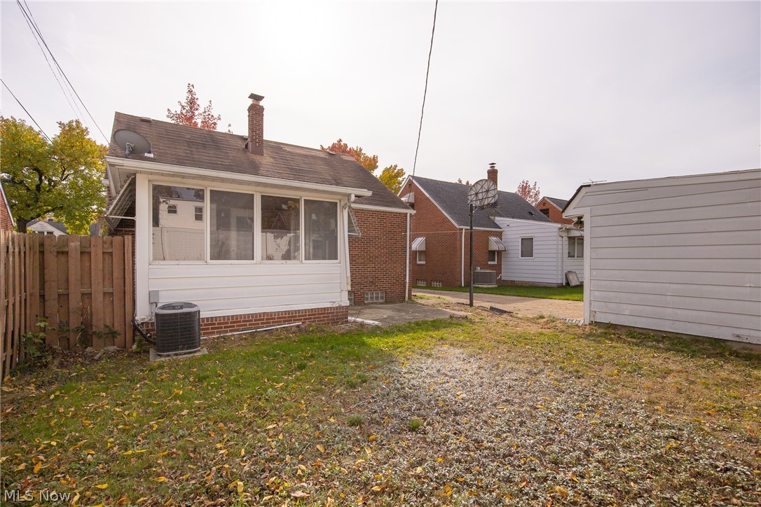 14728 Harley Avenue Cleveland OH 44111