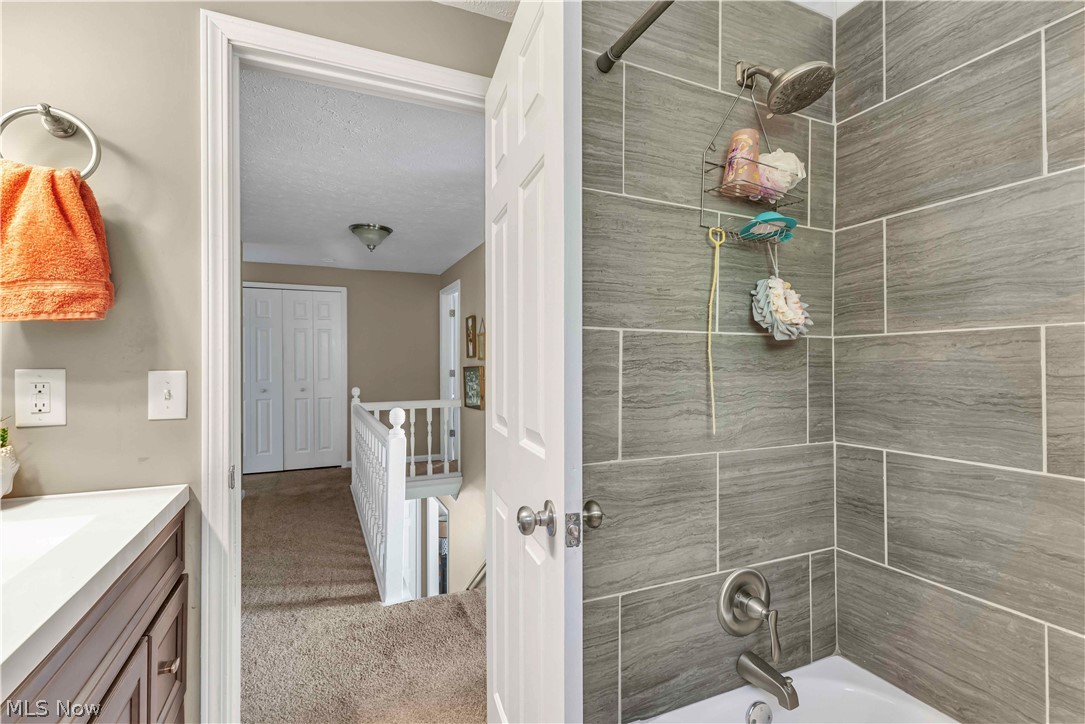 5284 Case Road North Ridgeville OH 44039