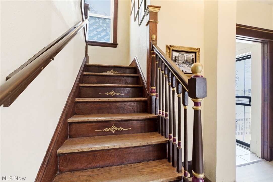 2182 E 80th Street Cleveland OH 44103