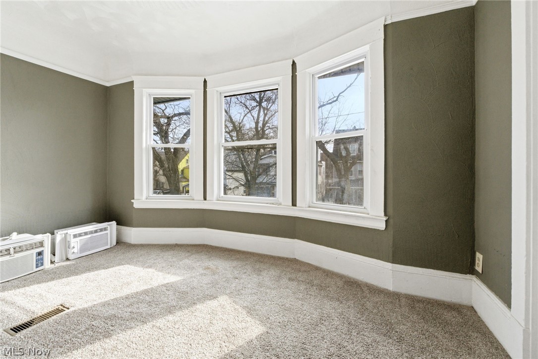 2182 E 80th Street Cleveland OH 44103