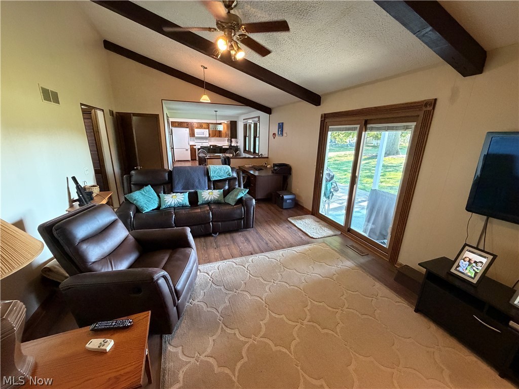 5319 Tanglewood Drive NE Louisville OH 44641
