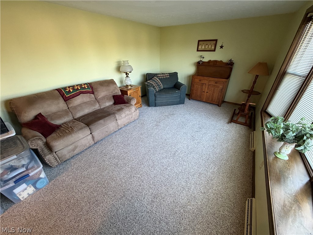 5319 Tanglewood Drive NE Louisville OH 44641