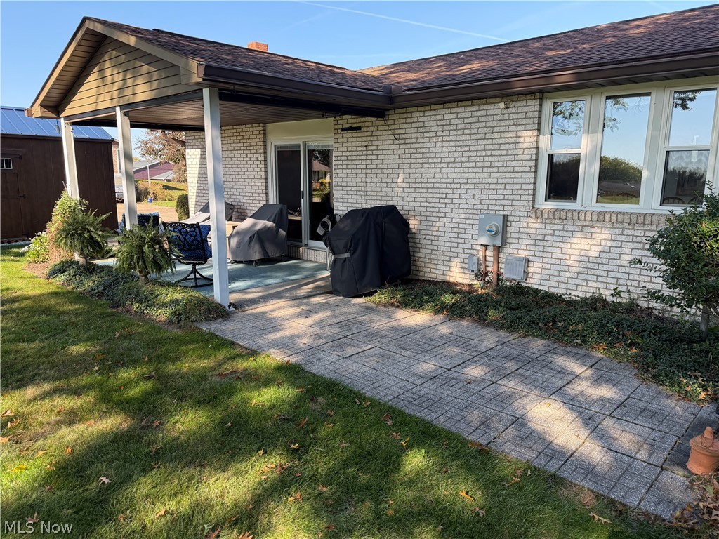 5319 Tanglewood Drive NE Louisville OH 44641