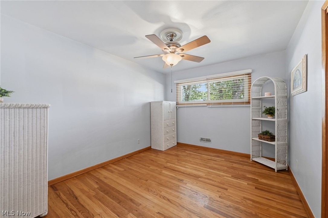 7263 Oakwood Road Parma OH 44130