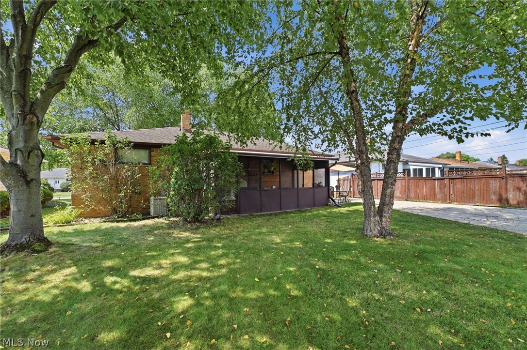 7263 Oakwood Road Parma OH 44130