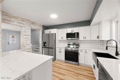 24114 Vincent Drive North Olmsted OH 44070