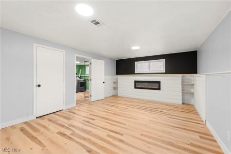 24114 Vincent Drive North Olmsted OH 44070