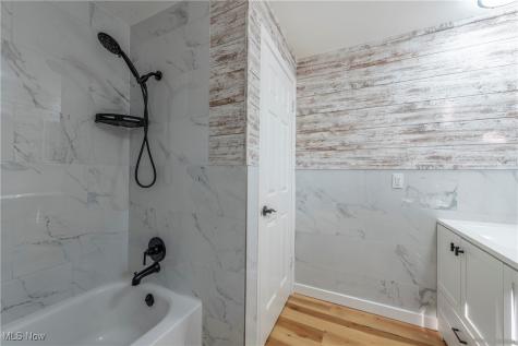 24114 Vincent Drive North Olmsted OH 44070