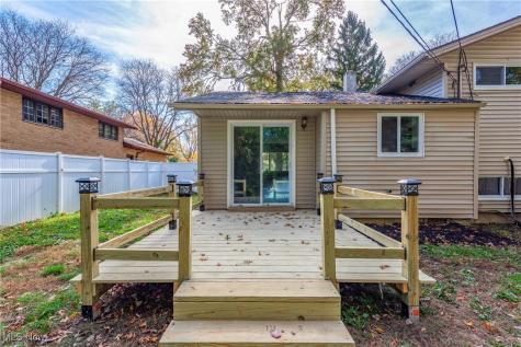 24114 Vincent Drive North Olmsted OH 44070