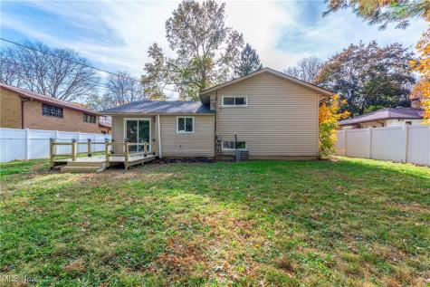 24114 Vincent Drive North Olmsted OH 44070