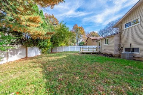 24114 Vincent Drive North Olmsted OH 44070