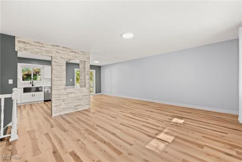 24114 Vincent Drive North Olmsted OH 44070