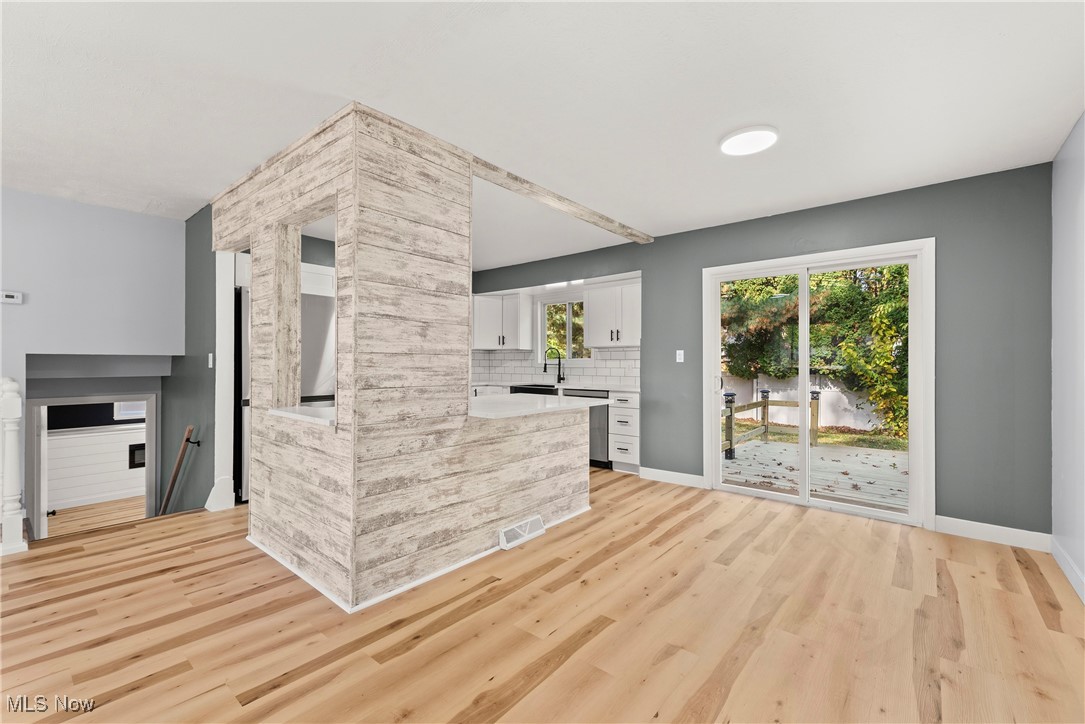 24114 Vincent Drive North Olmsted OH 44070