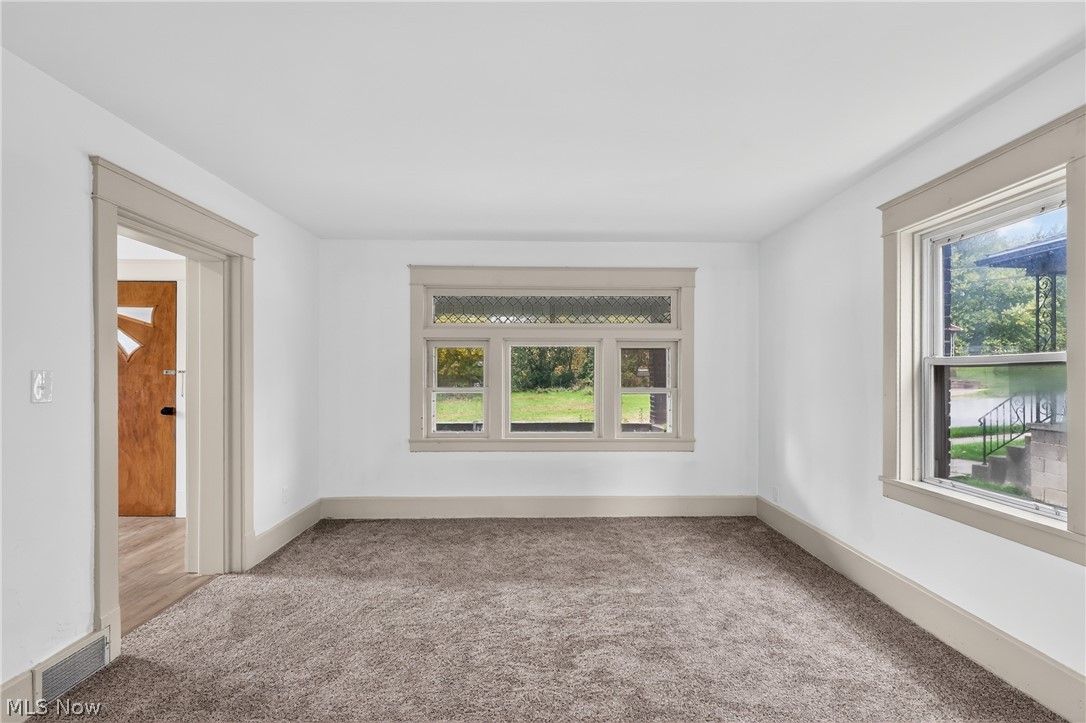 131 Madison Street Campbell OH 44405