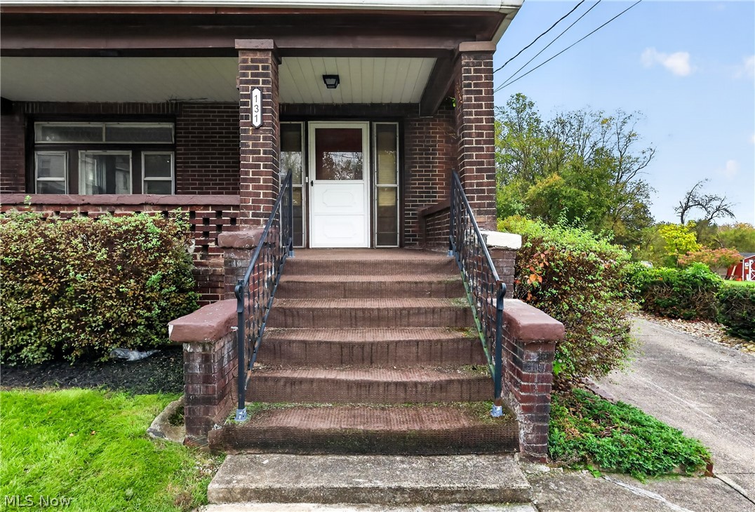 131 Madison Street Campbell OH 44405