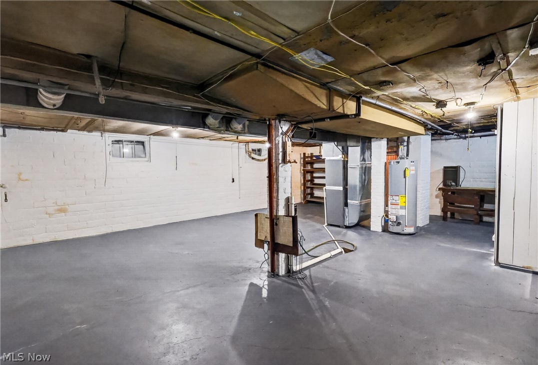 131 Madison Street Campbell OH 44405