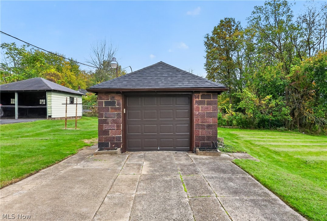 131 Madison Street Campbell OH 44405