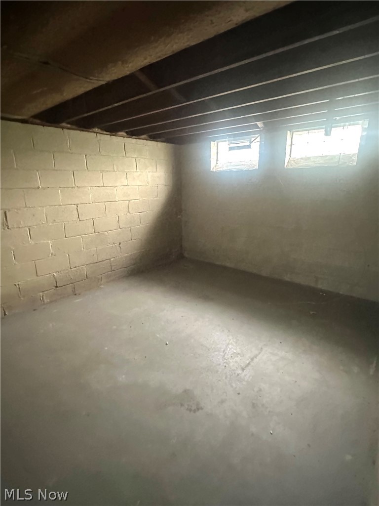 3927 E 153rd Street Cleveland OH 44128