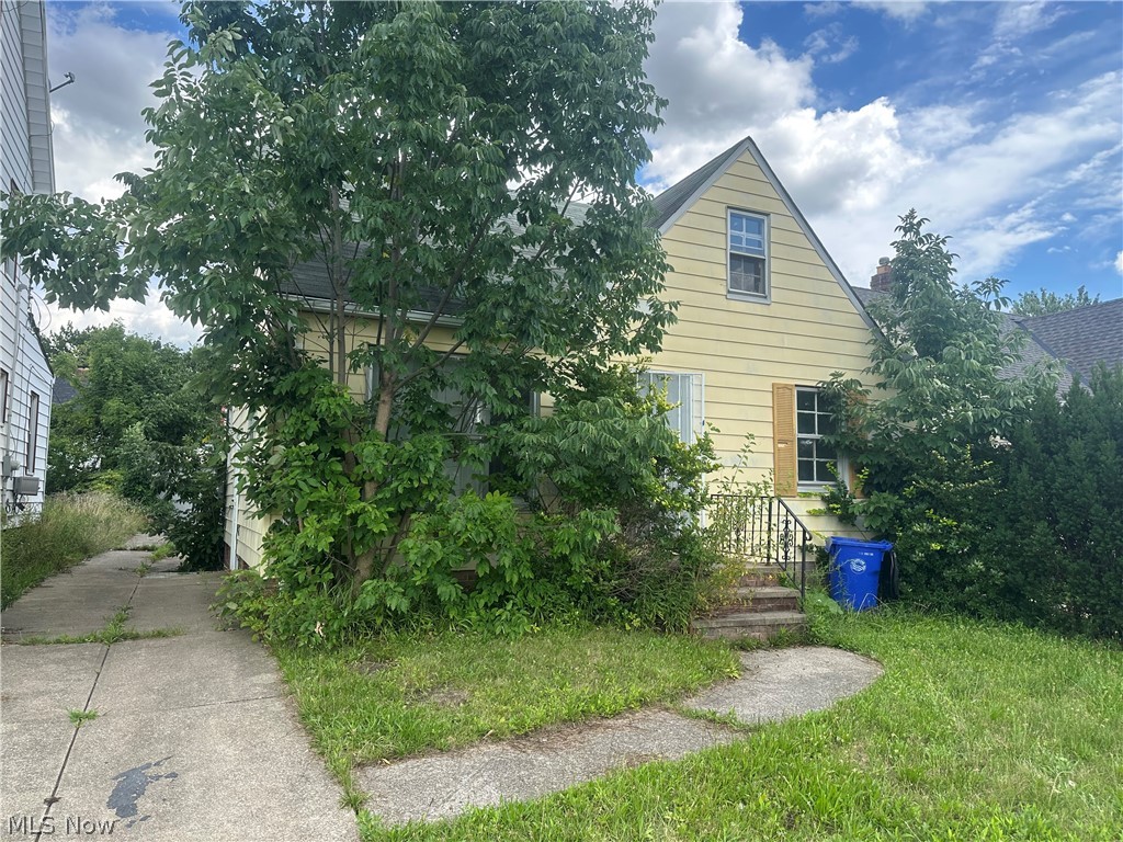 3927 E 153rd Street Cleveland OH 44128