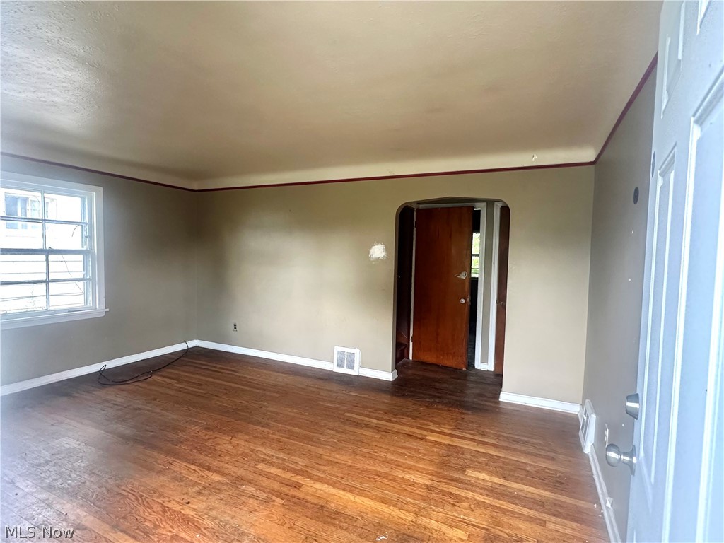 3927 E 153rd Street Cleveland OH 44128