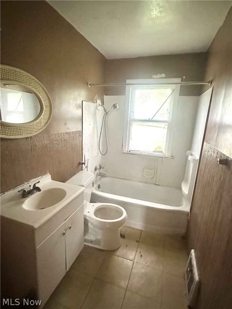 3927 E 153rd Street Cleveland OH 44128