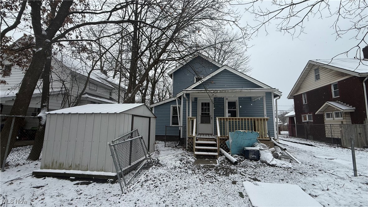 988 East Avenue SE Warren OH 44484