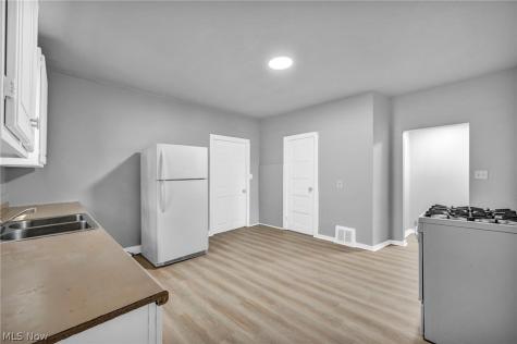 5101 Dalton Avenue Cleveland OH 44127