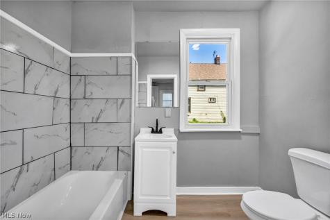 5101 Dalton Avenue Cleveland OH 44127