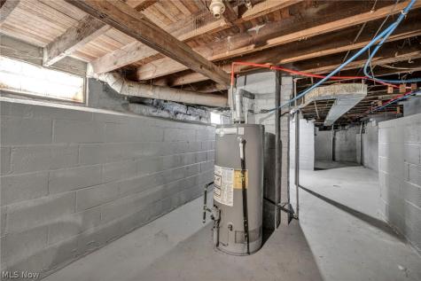 5101 Dalton Avenue Cleveland OH 44127