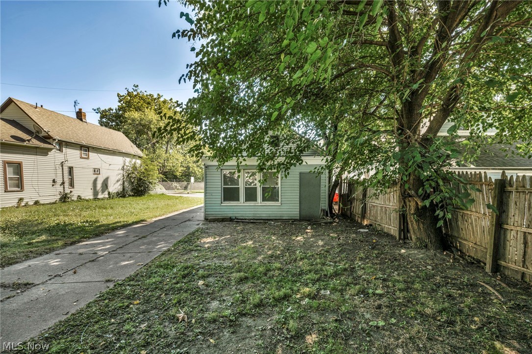 5101 Dalton Avenue Cleveland OH 44127