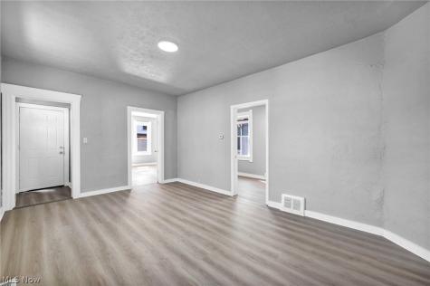 5101 Dalton Avenue Cleveland OH 44127