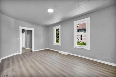 5101 Dalton Avenue Cleveland OH 44127