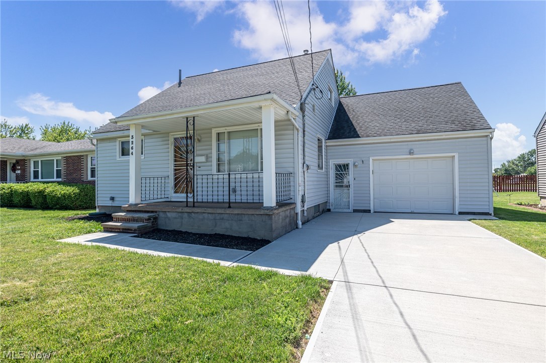 3264 Estelle Avenue Lorain OH 44052