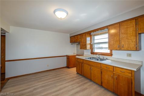 3264 Estelle Avenue Lorain OH 44052