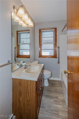 3264 Estelle Avenue Lorain OH 44052