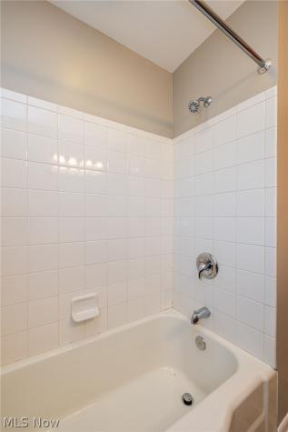 3264 Estelle Avenue Lorain OH 44052