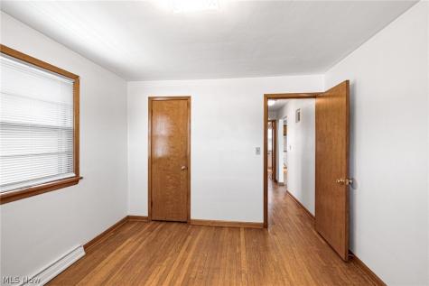 3264 Estelle Avenue Lorain OH 44052